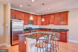 2 Commerce St Unit 410, Trenton, NJ 08618