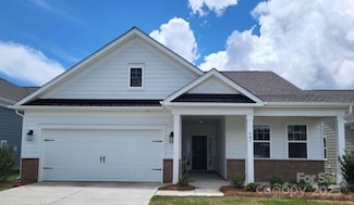 407 Sunharvest Ln, Indian Trail, NC 28079