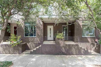 18 W Georgia Ave, Memphis, TN 38103