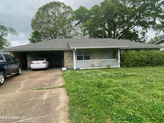 6 Janice Cir, Natchez, MS 39120