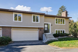 13910 Herald Ct, Saint Paul, MN 55124