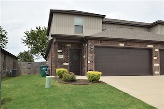 1520 Sandpiper St, Centerton, AR 72719