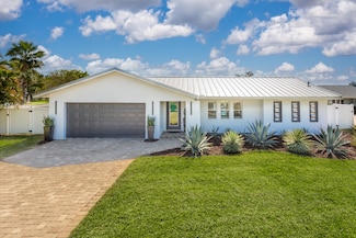 4 Country Club Rd, Cocoa Beach, FL 32931