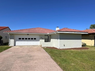 686 Augusta Rd, Winter Haven, FL 33884