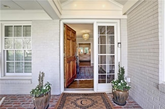 1299 W Wesley Rd NW, Atlanta, GA 30327