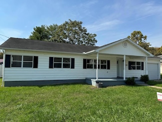 199 Victory Dr, Waverly, OH 45690