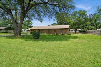6753 Murphy St, Murchison, TX 75778