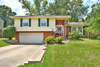 1723 Coventry Ave NE, Warren, OH 44483