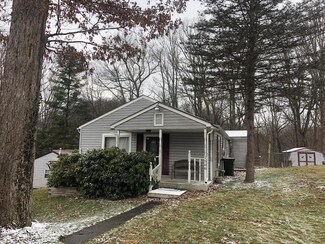 2508 Edgemont Dr, Bluefield, WV 24701