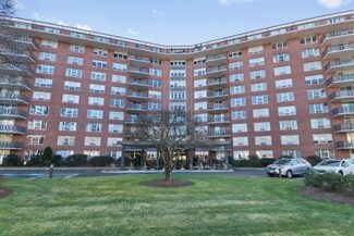 280 Boylston St Unit 1001, Chestnut Hill, MA 02467