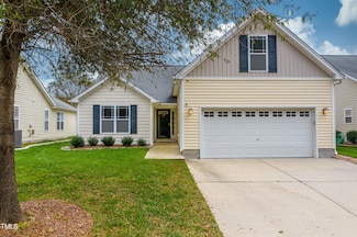 2108 Woodwater Dr, Fuquay Varina, NC 27526