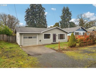 375 S 11th St, Saint Helens, OR 97051
