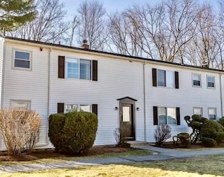26 Roberts Dr Unit A, Bedford, MA 01730