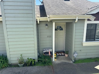 1020 Sunbird Dr, Watsonville, CA 95076