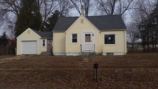 4 Jackielyn Cir, Granby, MA 01033