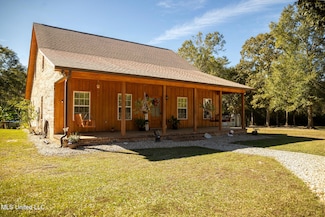 9900 Little Buck Rd, van Cleave, MS 39565