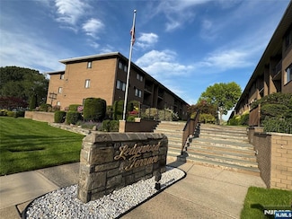 460B Liberty St Unit 208, Little Ferry, NJ 07643