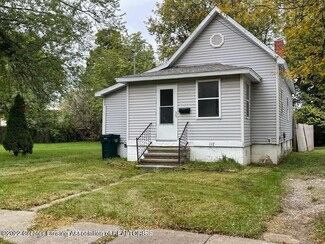 117 E Reasoner St, Lansing, MI 48906