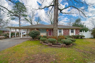 9801 Temple Dr, Little Rock, AR 72205