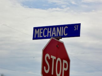 315 Mechanic St, Tomball, TX 77375