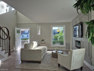 223 Victor St, Scotch Plains, NJ 07076
