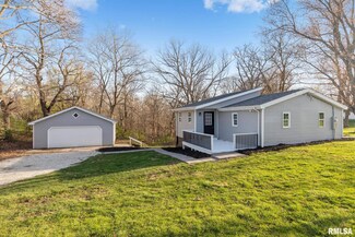 207 Hillman St, Washington, IL 61571
