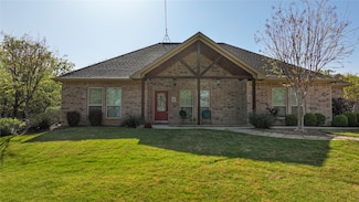 128 Mustang Springs Cir, Sunset, TX 76270