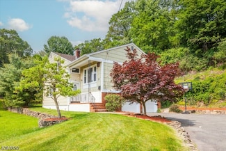 31 Shelley Terrace, West Orange, NJ 07052
