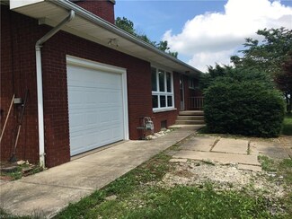 914 Ferry St, Beverly, OH 45715