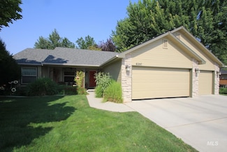6297 S Lunar Ave, Boise, ID 83709