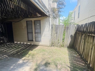 8023 Trapier Ave, New Orleans, LA 70127