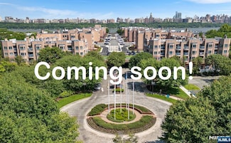 207 Jefferson Ct, Edgewater, NJ 07020