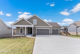 136 Cherry Blossom Ct, Lenoir City, TN 37772