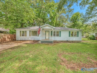405 Woodland St NW, Hartselle, AL 35640