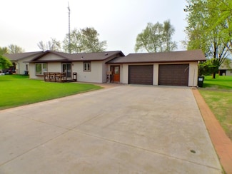 300 Park Ave SE, Pierz, MN 56364
