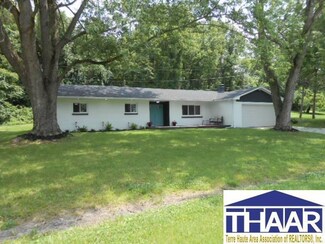 2209 Amber Rd, Terre Haute, IN 47803