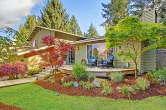 17521 NE 33rd Place, Redmond, WA 98052