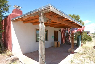 13 Los Amigos, Española, NM 87532