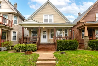 2245 S 30th St, Milwaukee, WI 53215