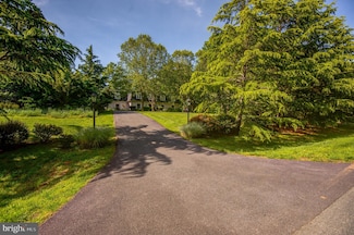 11501 Skipwith Ln, Potomac, MD 20854