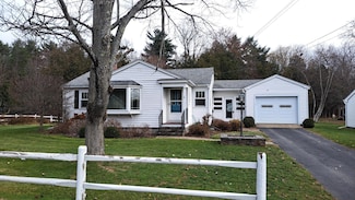 10 Brookside Ave, Morrisonville, NY 12962