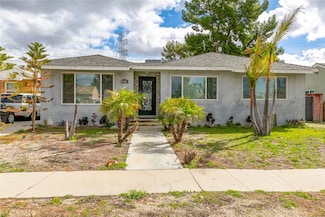 7902 Vanscoy Ave, North Hollywood, CA 91605