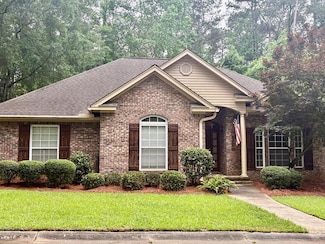 8 Shamroque Place, Laurel, MS 39440