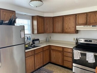 172 Charles St Unit 1, Cambridge, MA 02141