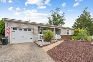 24 Hampshire Rd, Toms River, NJ 08757