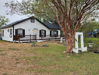 301 N Avenue D, Freeport, TX 77541