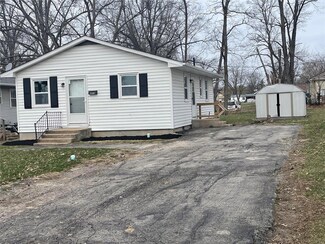 405 W Adams St, Bowling Green, MO 63334