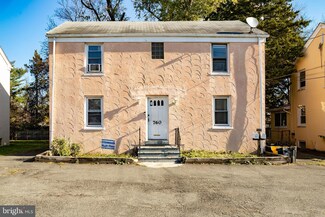 760 Parkway Ave, Ewing, NJ 08618