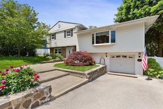 16 Valleyview Rd, Elmsford, NY 10523