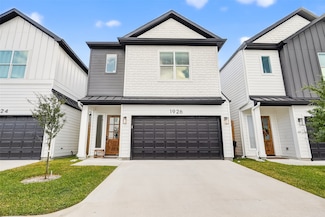 1926 Hoskins Dr, Houston, TX 77080